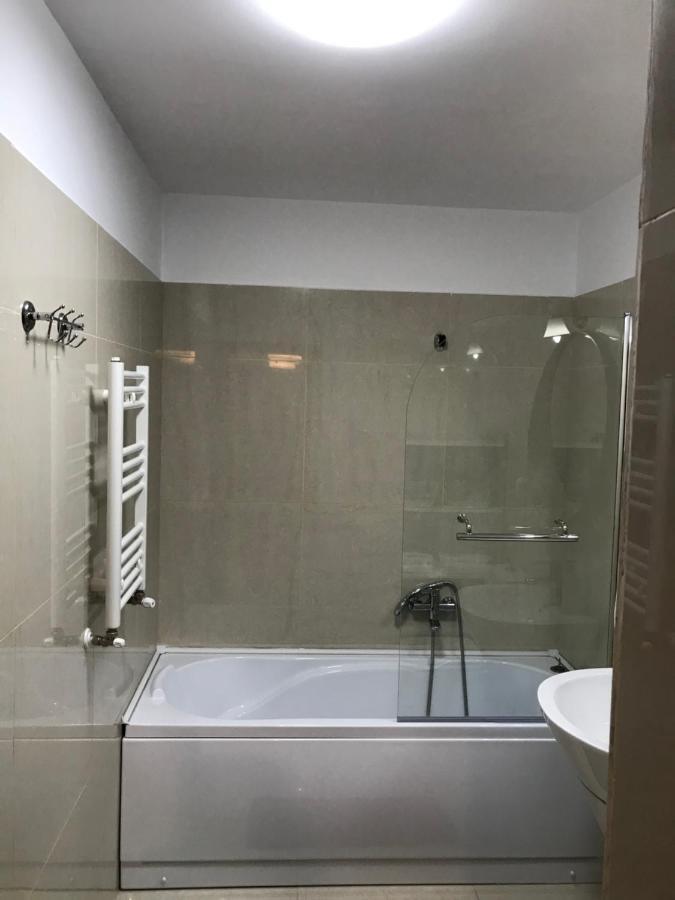 White Season Residence Brasov Ngoại thất bức ảnh